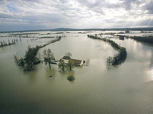 Vue du ciel - France - Flooded Restaurant Next To Lux